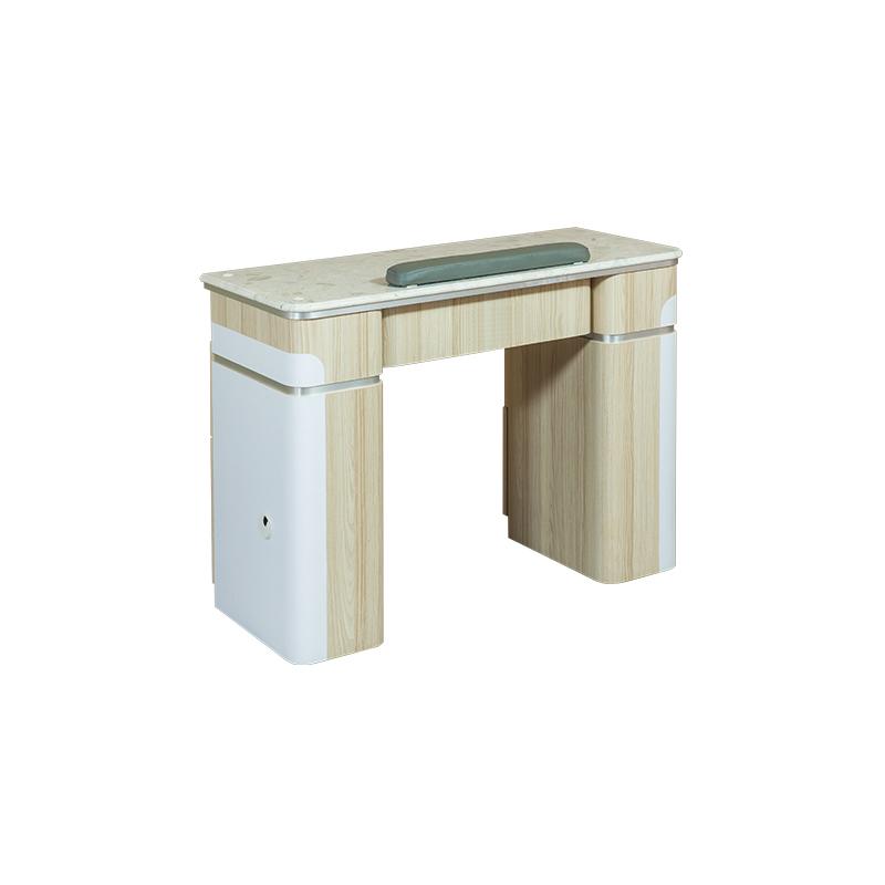 I Nail Table